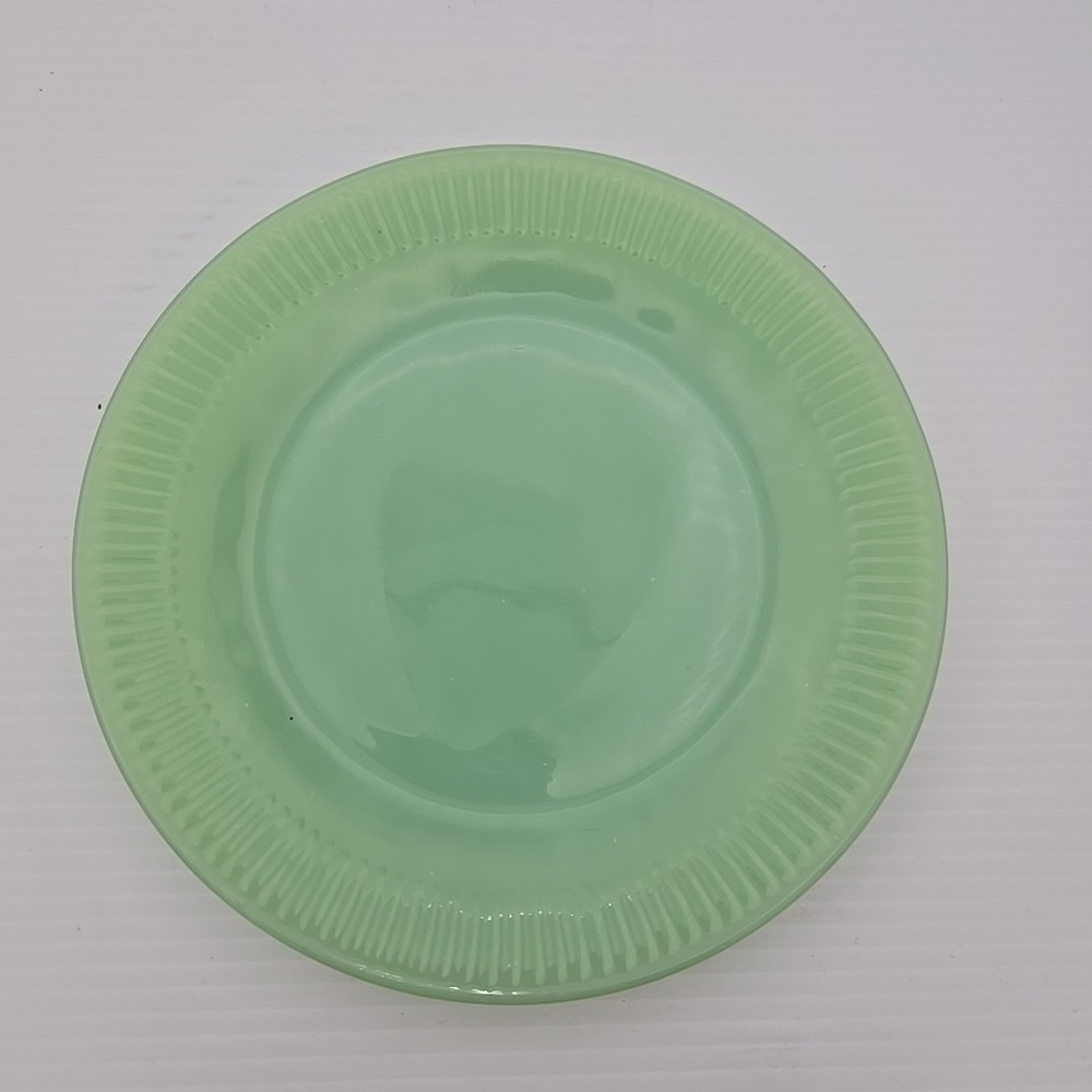 Fire King Jadeite Jane Ray Salad Plate,‎ Original Vintage Anchor Hocking 7 3/4"